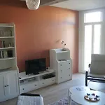 Kazadiza Superbe T4, Classe 3 Etoiles, Sur Le