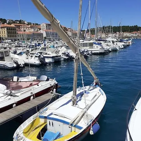 Kazadiza Superbe T4, Classe 3 Etoiles, Sur Le Port *